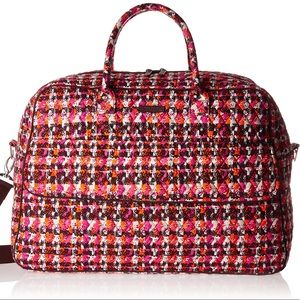 VERA BRADLEY Houndstooth Traveler Weekender